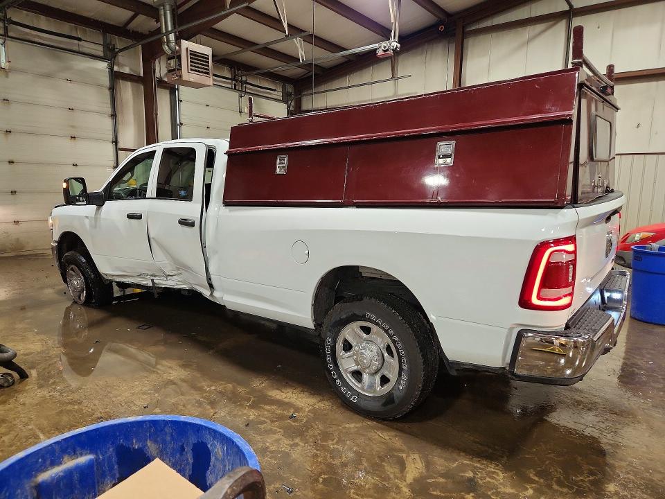 56991526 :رقم المزاد ، 3C6UR5HJ3RG413791 vin ، 2024 Ram 2500 مزاد بيع