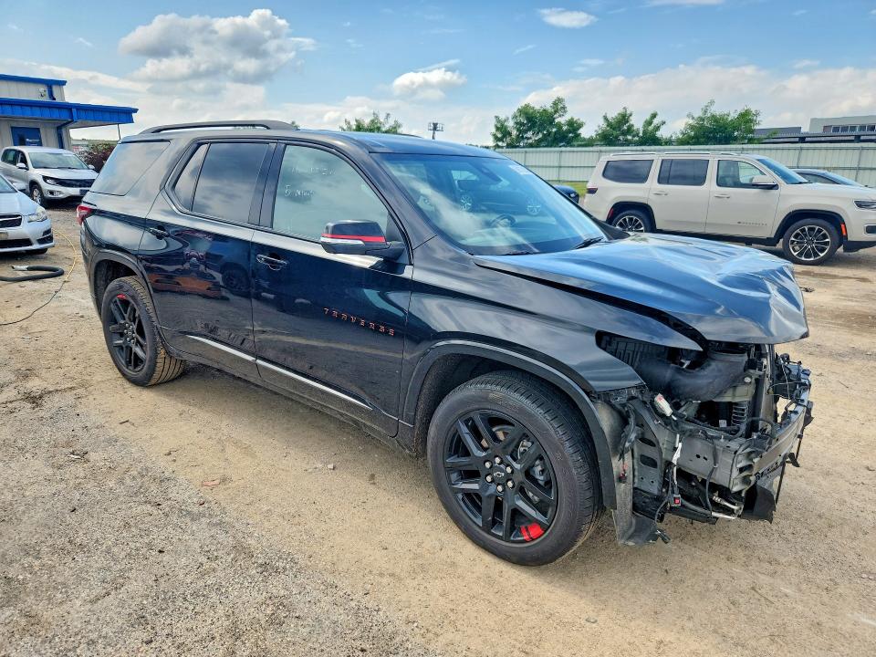 2022 Chevrolet Traverse მანქანა იყიდება აუქციონზე, vin: 1GNEVKKW3NJ175582, აუქციონის ნომერი: 56170266