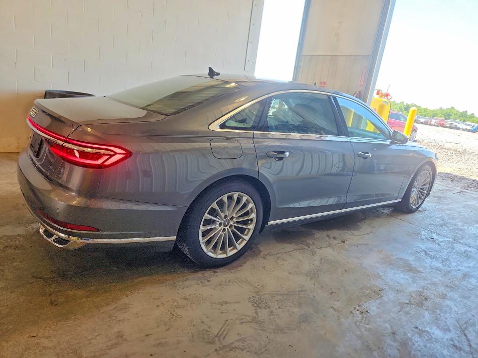 Продажа на аукционе авто 2019 Audi A8, vin: WAU8DAF89KN010930, номер лота: 54680926