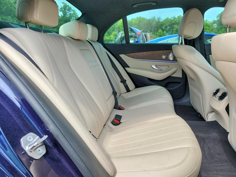 56882276 :رقم المزاد ، WDDZF4KB8HA029091 vin ، 2017 Mercedes-benz E مزاد بيع