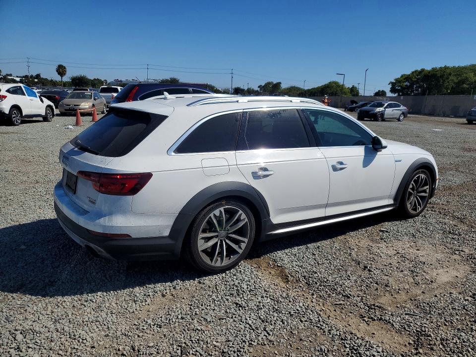 58222546 :رقم المزاد ، WA17NAF40JA077750 vin ، 2018 Audi A4 Allroad مزاد بيع