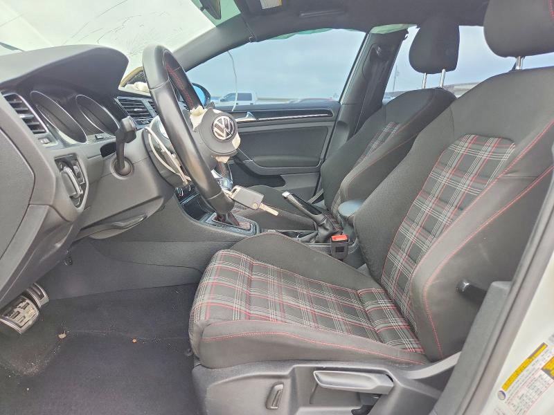 57626476 :رقم المزاد ، 3VW4T7AU3HM031736 vin ، 2017 Volkswagen Gti مزاد بيع