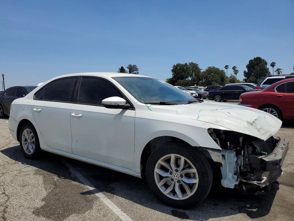 Продажа на аукционе авто 2018 Volkswagen Passat, vin: 1VWAA7A33JC036717, номер лота: 54727566