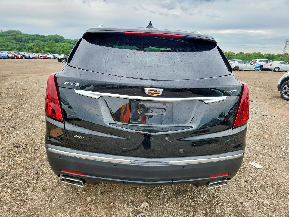 59076366 :رقم المزاد ، 1GYKNBR45LZ235824 vin ، 2020 Cadillac Xt5 مزاد بيع