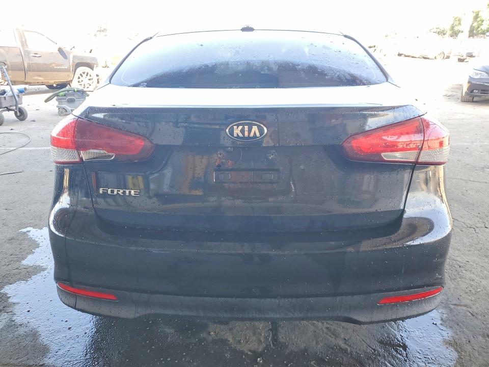 57547266 :رقم المزاد ، 3KPFL4A78HE059420 vin ، 2017 Kia Forte مزاد بيع