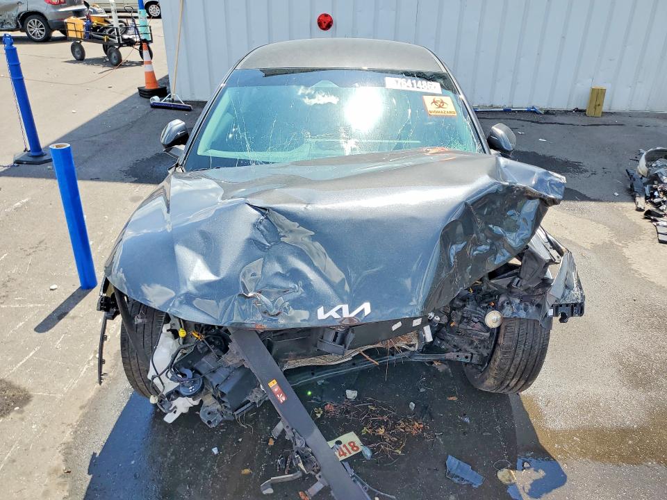 57641486 :رقم المزاد ، 3KPFU4DE2SE022037 vin ، 2025 Kia K4 مزاد بيع