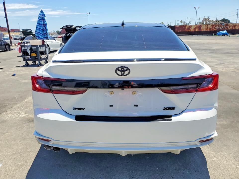 56945836 :رقم المزاد ، 4T1DAACK0SU077928 vin ، 2025 Toyota Camry مزاد بيع