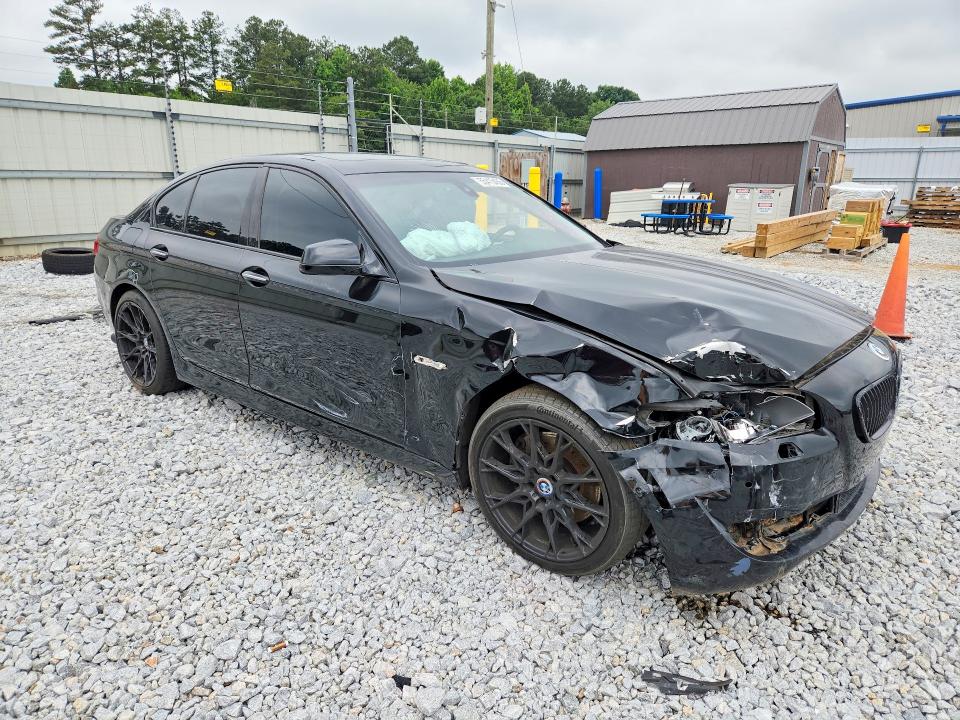 2011 Bmw 550 მანქანა იყიდება აუქციონზე, vin: WBAFR9C52BC270258, აუქციონის ნომერი: 55415436