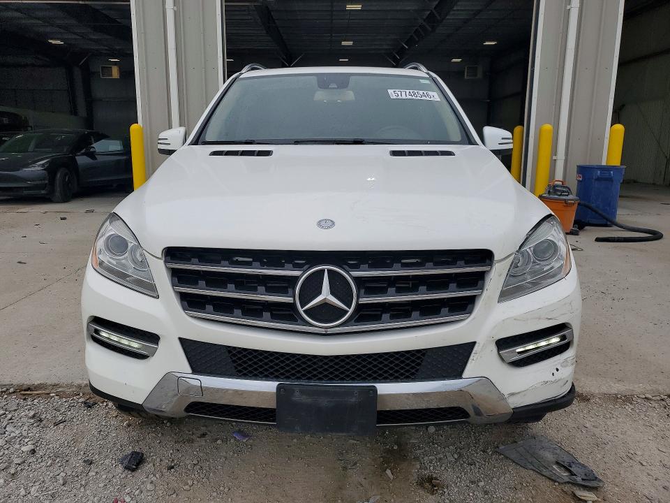 2015 Mercedes-benz Ml მანქანა იყიდება აუქციონზე, vin: 4JGDA0EB7FA511888, აუქციონის ნომერი: 57748546