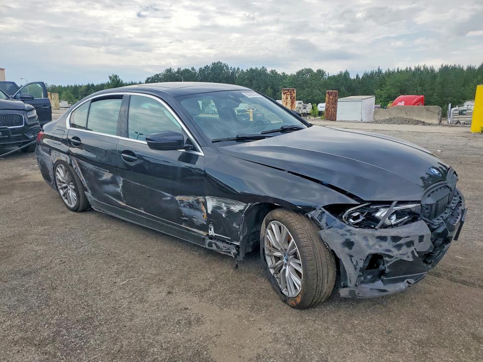55782176 :رقم المزاد ، 3MW39FF03R8E09509 vin ، 2024 Bmw 330e مزاد بيع