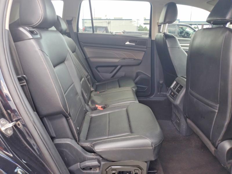 57131096 :رقم المزاد ، 1V2WR2CA0MC586993 vin ، 2021 Volkswagen Atlas مزاد بيع