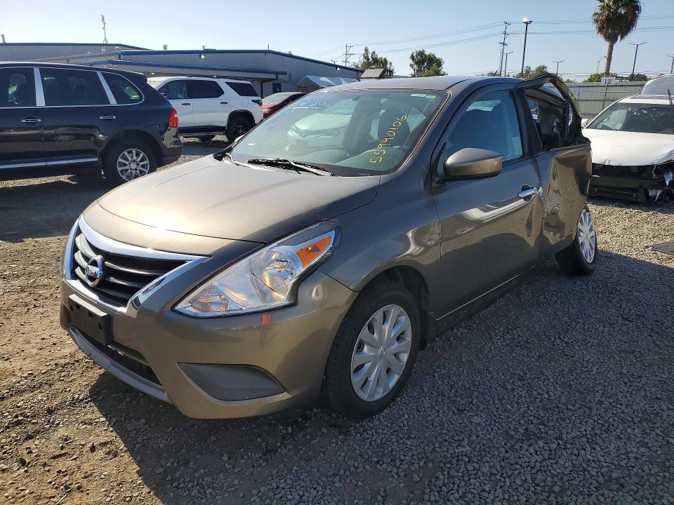 2017 Nissan Versa მანქანა იყიდება აუქციონზე, vin: 3N1CN7AP8HL835316, აუქციონის ნომერი: 55940106