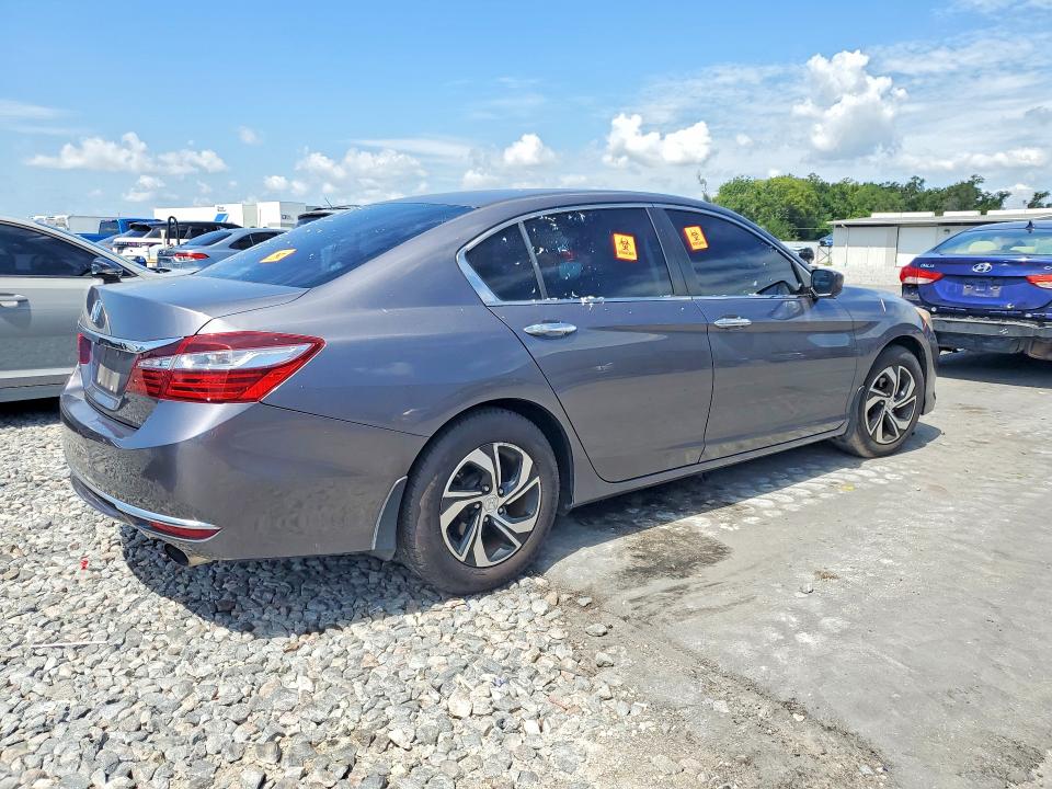 Продажа на аукционе авто 2017 Honda Accord, vin: 1HGCR2F3XHA257030, номер лота: 58523566