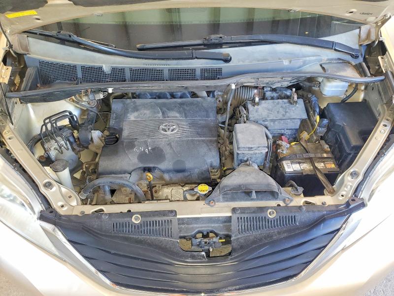58559516 :رقم المزاد ، 5TDKK3DC7BS008699 vin ، 2011 Toyota Sienna مزاد بيع