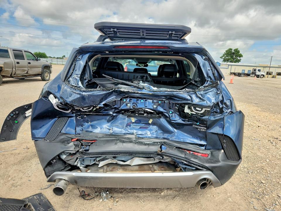 56756266 :رقم المزاد ، 7MMVABDY5SN389027 vin ، 2025 Mazda Cx-50 مزاد بيع
