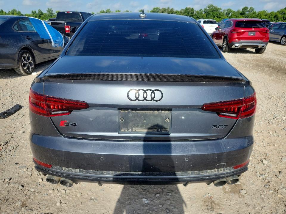 57427736 :رقم المزاد ، WAUC4AF45JA065520 vin ، 2018 Audi S4 مزاد بيع