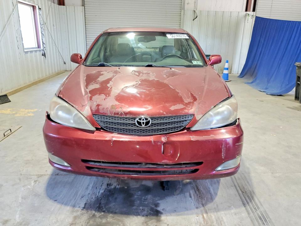 56149276 :رقم المزاد ، 4T1BE30K13U186475 vin ، 2003 Toyota Camry مزاد بيع