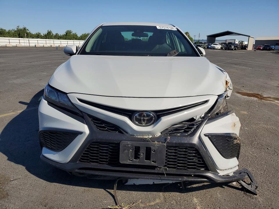 2023 Toyota Camry მანქანა იყიდება აუქციონზე, vin: 4T1G11AK8PU111136, აუქციონის ნომერი: 57578186