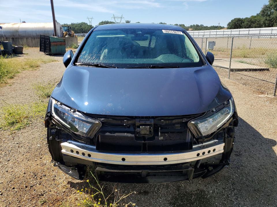 57606786 :رقم المزاد ، 5FNRL6H64SB078909 vin ، 2025 Honda Odyssey مزاد بيع