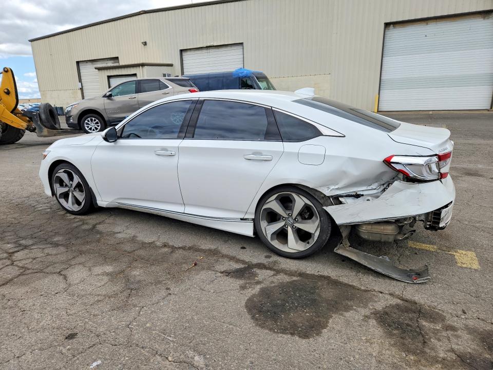 55806106 :رقم المزاد ، 1HGCV1F94JA013647 vin ، 2018 Honda Accord مزاد بيع