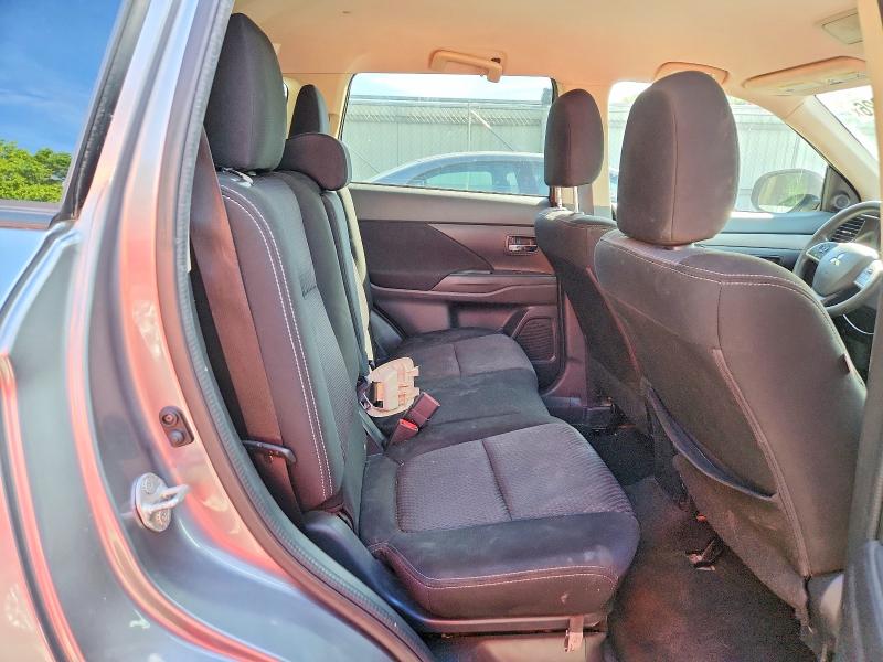 2018 Mitsubishi Outlander მანქანა იყიდება აუქციონზე, vin: JA4AZ3A37JZ057176, აუქციონის ნომერი: 58456226