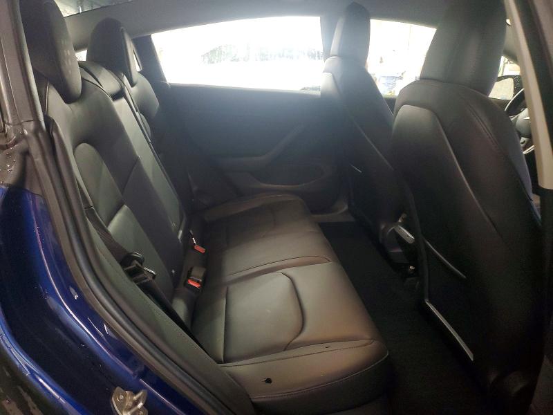 57707156 :رقم المزاد ، 5YJ3E1EAXJF013699 vin ، 2018 Tesla Model 3 مزاد بيع
