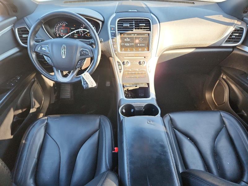 56099886 :رقم المزاد ، 2LMPJ6JR4HBL15535 vin ، 2017 Lincoln Mkx مزاد بيع