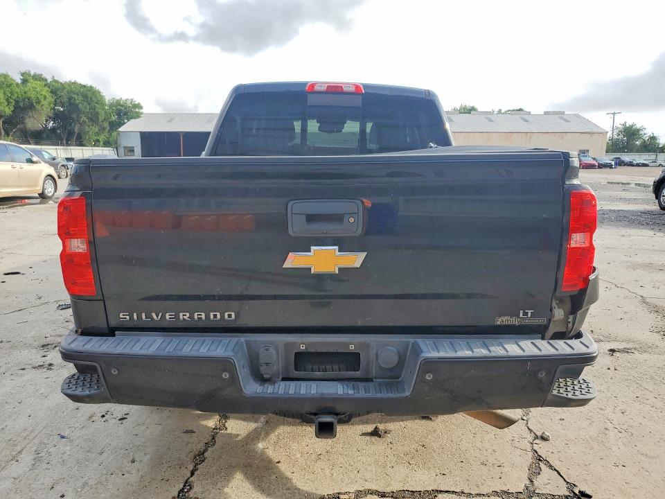 55691346 :رقم المزاد ، 3GCUKRECXJG217328 vin ، 2018 Chevrolet Silverado مزاد بيع