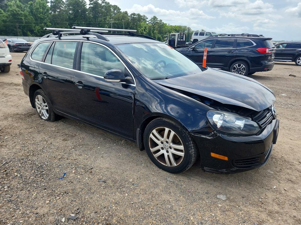 55928266 :رقم المزاد ، 3VWML7AJ4DM696404 vin ، 2013 Volkswagen Jetta مزاد بيع