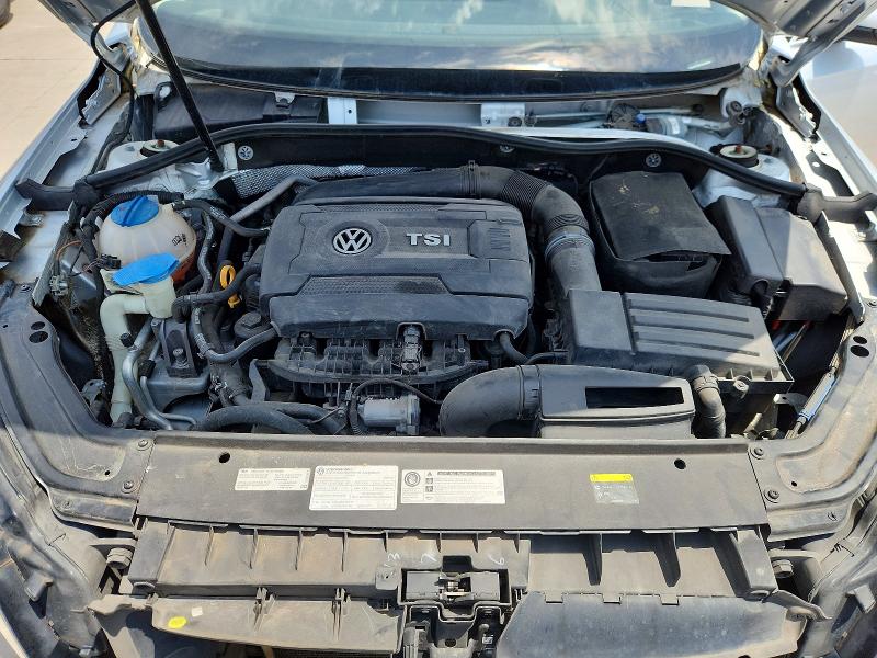 58522576 :رقم المزاد ، 1VWAT7A30HC029504 vin ، 2017 Volkswagen Passat مزاد بيع