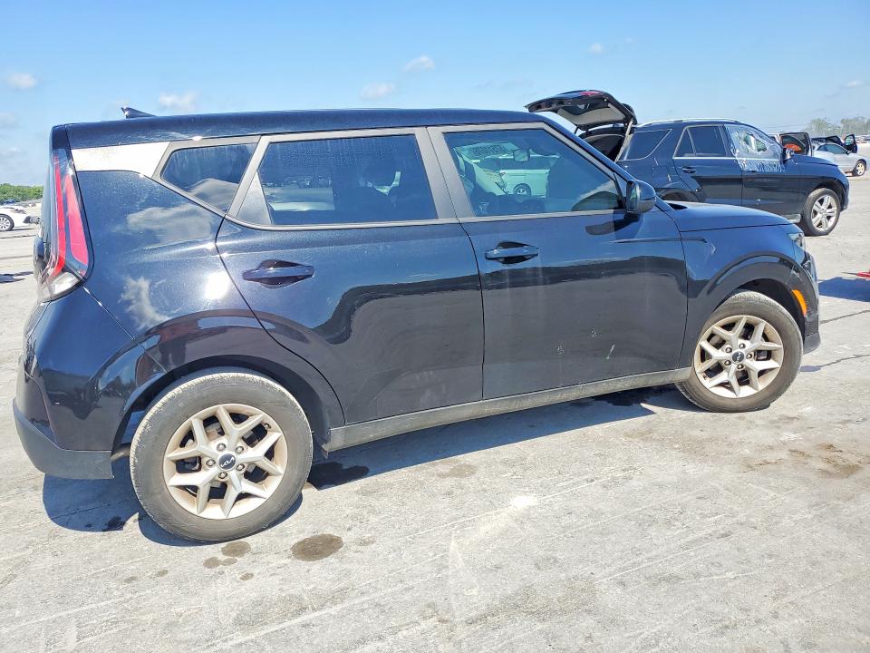 57511676 :رقم المزاد ، KNDJ23AU4P7886505 vin ، 2023 Kia Soul مزاد بيع
