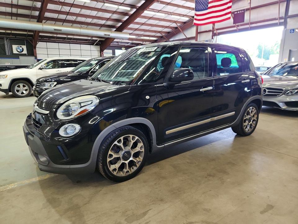 59058466 :رقم المزاد ، ZFBCFADH3EZ010772 vin ، 2014 Fiat 500l مزاد بيع