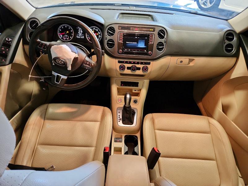 55348586 :رقم المزاد ، WVGBV7AX3HK023718 vin ، 2017 Volkswagen Tiguan مزاد بيع