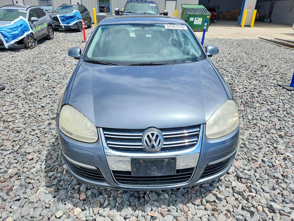 57567016 :رقم المزاد ، 3VWSF81K66M670189 vin ، 2006 Volkswagen Jetta مزاد بيع