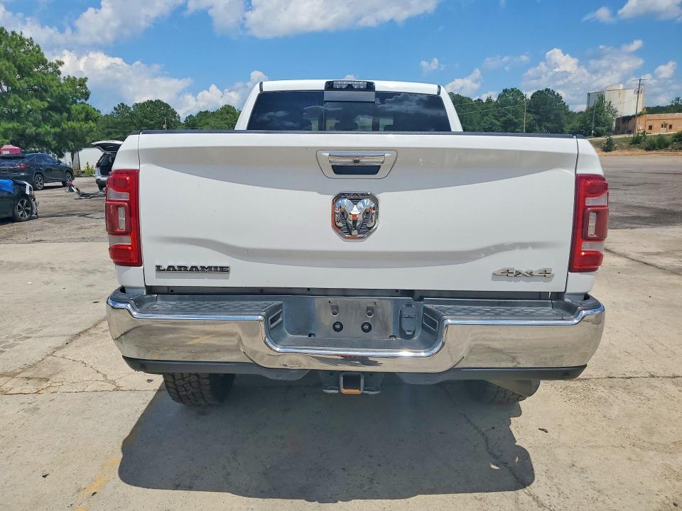 58772536 :رقم المزاد ، 3C6UR5FL3MG579418 vin ، 2021 Ram 1500 مزاد بيع