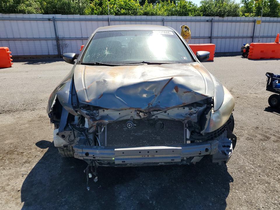 55820666 :رقم المزاد ، 1HGCP2F61BA144607 vin ، 2011 Honda Accord مزاد بيع