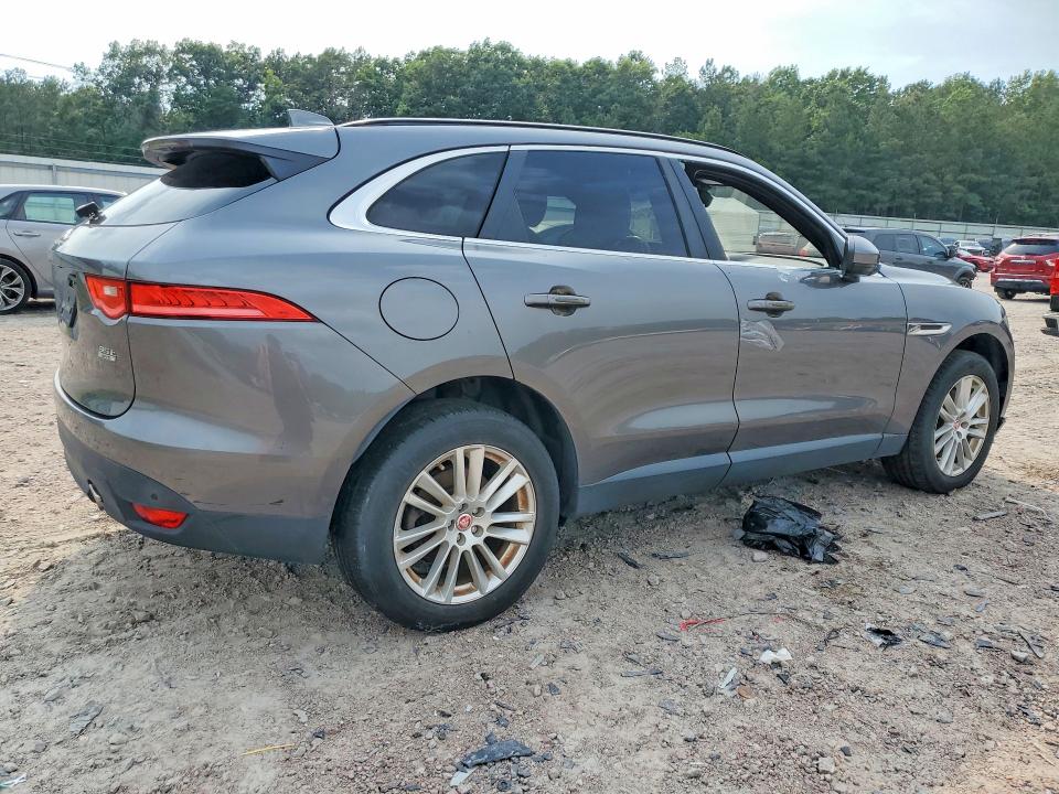 2017 Jaguar F-pace მანქანა იყიდება აუქციონზე, vin: SADCK2BV8HA054264, აუქციონის ნომერი: 58921436