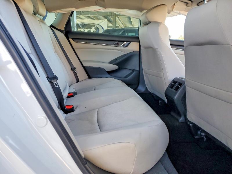 Продаж на аукціоні авто 2018 Honda Accord, vin: 1HGCV1F45JA026847, номер лоту: 57554096