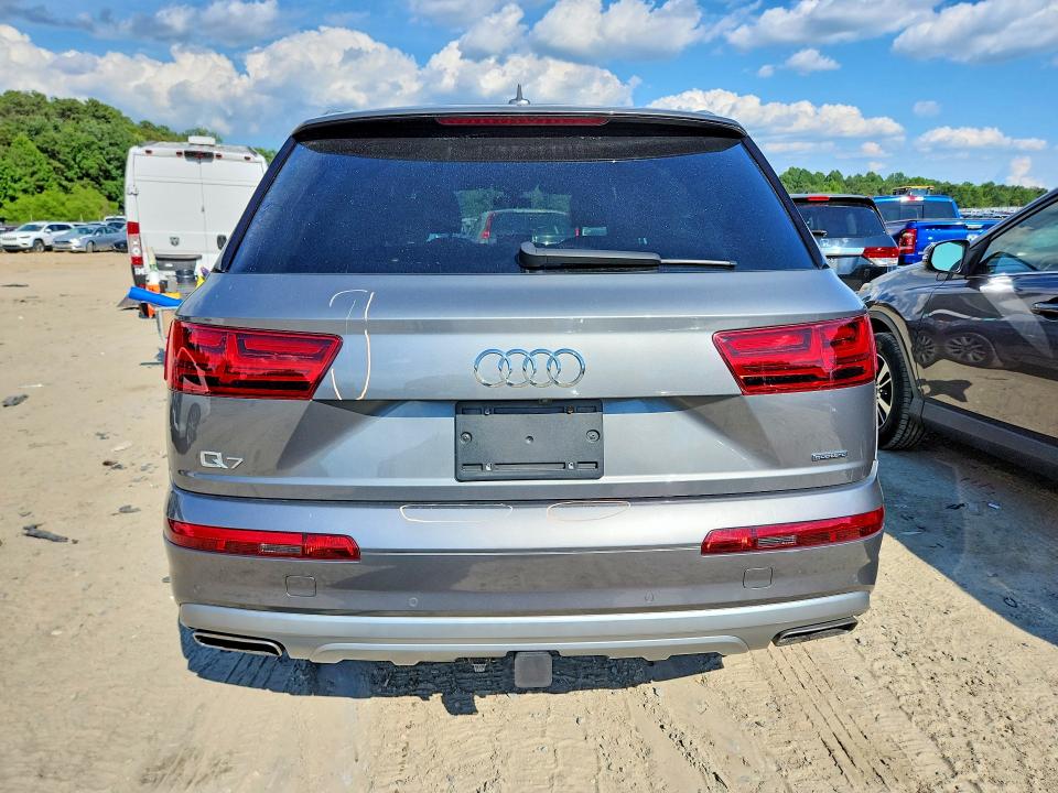 Aukcja sprzedaży 2018 Audi Q7, vin: WA1AHAF73JD008122, numer aukcji: 58636116