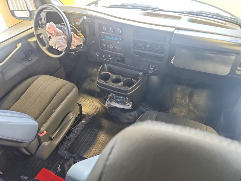 55805866 :رقم المزاد ، 1GCWGAFP2S1256086 vin ، 2025 Chevrolet Express G2500 مزاد بيع