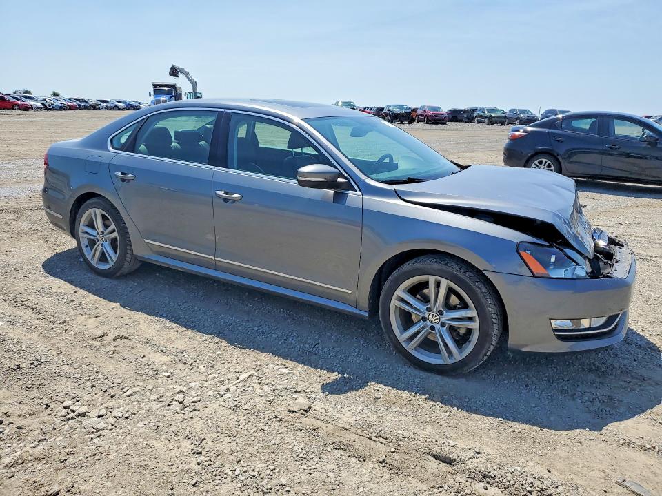 2015 Volkswagen Passat მანქანა იყიდება აუქციონზე, vin: 1VWCT7A36FC100176, აუქციონის ნომერი: 55187396