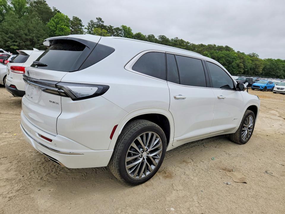 55417736 :رقم المزاد ، 5GAERCRS9SJ110254 vin ، 2025 Buick Enclave مزاد بيع