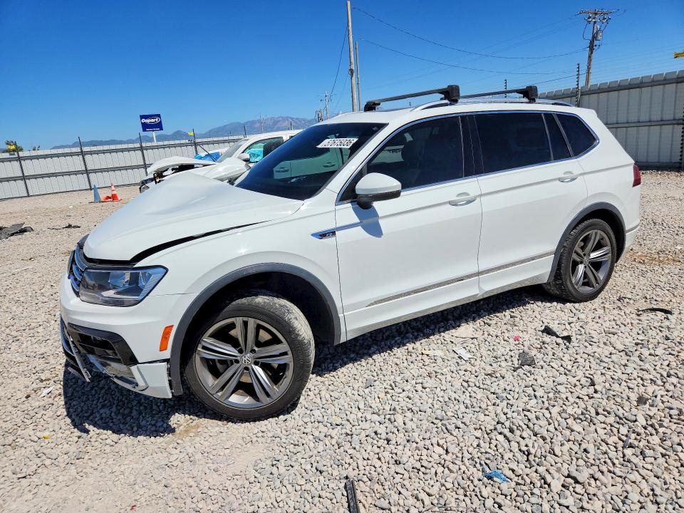 57675036 :رقم المزاد ، 3VV2B7AX4JM163533 vin ، 2018 Volkswagen Tiguan مزاد بيع