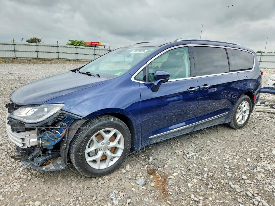 2017 Chrysler Pacifica მანქანა იყიდება აუქციონზე, vin: 2C4RC1EG2HR538761, აუქციონის ნომერი: 58723656