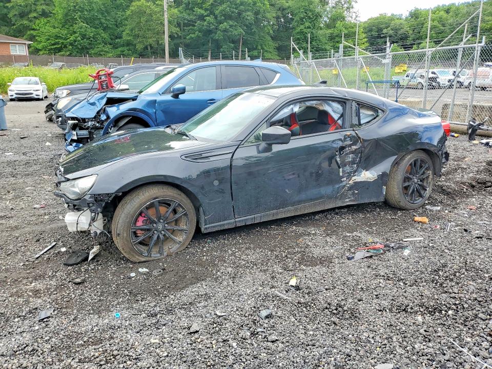 57483006 :رقم المزاد ، JF1ZNAA1XH8702447 vin ، 2017 Toyota 86 مزاد بيع