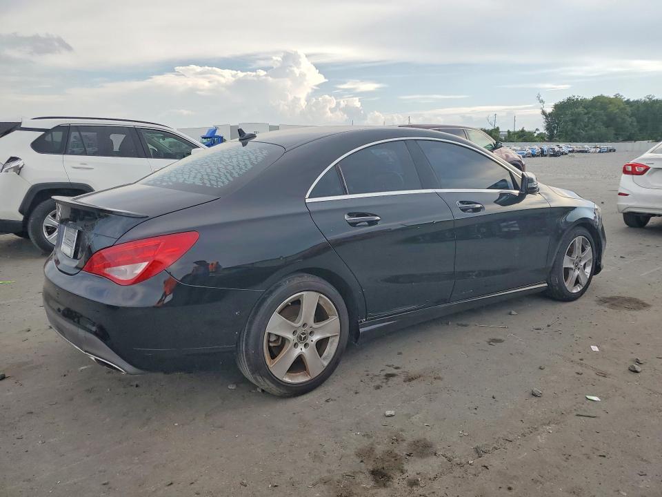 58101536 :رقم المزاد ، WDDSJ4EBXJN592718 vin ، 2018 Mercedes-benz Cla مزاد بيع