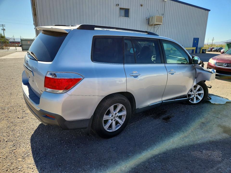 57087376 :رقم المزاد ، 5TDBK3EH4CS110117 vin ، 2012 Toyota Highlander مزاد بيع