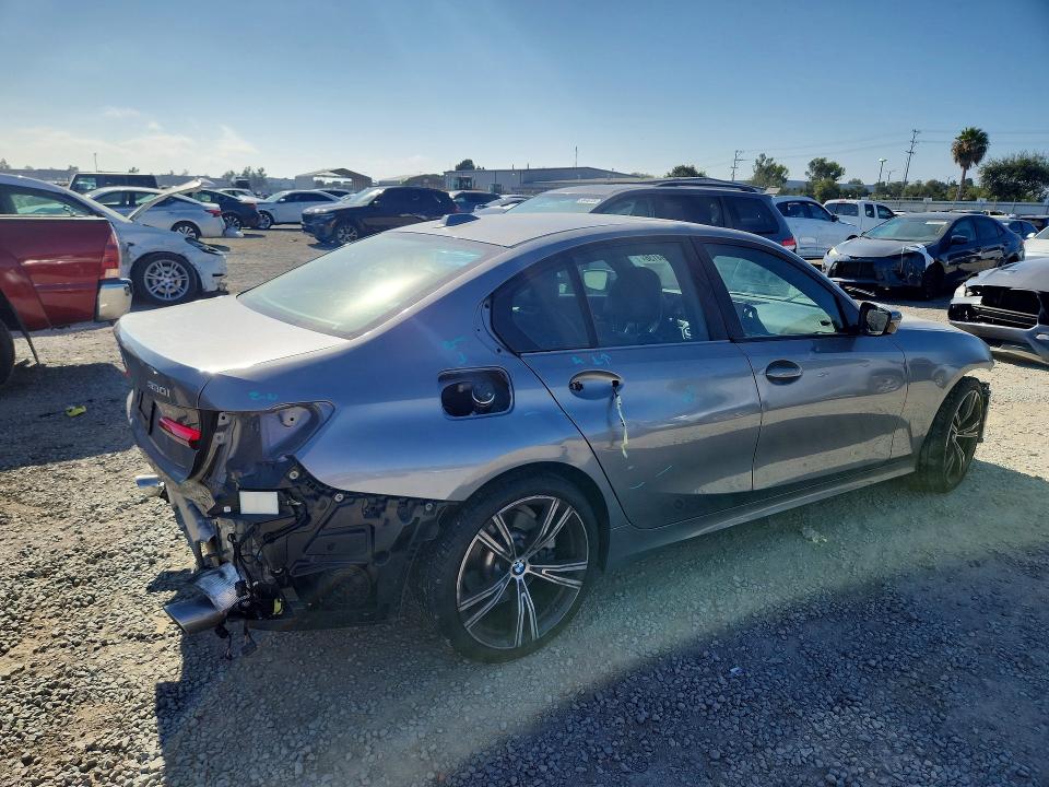 2023 Bmw 330i მანქანა იყიდება აუქციონზე, vin: 3MW69FF07P8C92477, აუქციონის ნომერი: 58134136