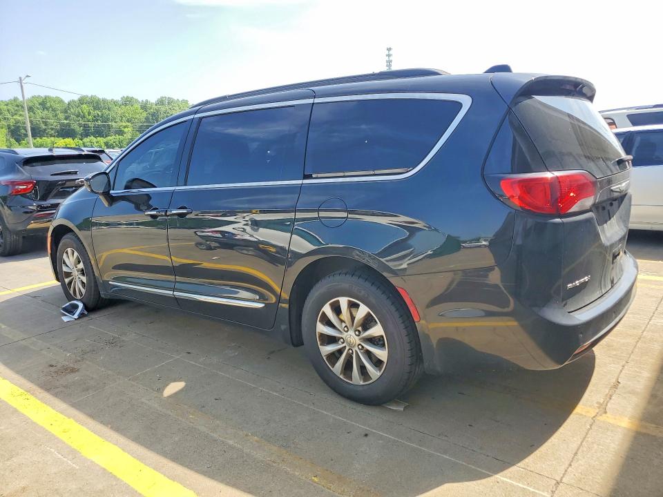 2017 Chrysler Pacifica მანქანა იყიდება აუქციონზე, vin: 2C4RC1BG9HR534470, აუქციონის ნომერი: 95588395