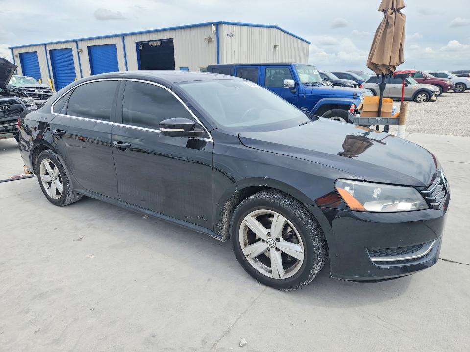 54558476 :رقم المزاد ، 1VWBH7A32DC132679 vin ، 2013 Volkswagen Passat مزاد بيع